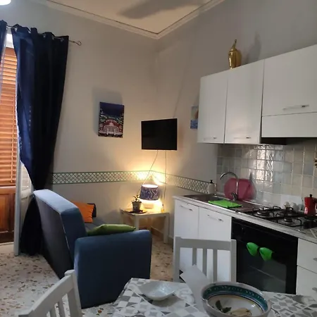 La Gorgone Center Apartment Casteldaccia
