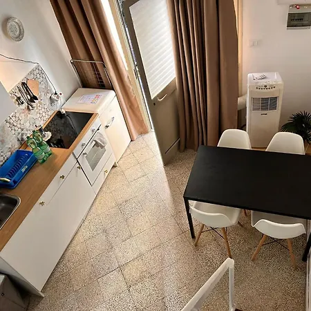 La Gorgone Center Apartment *